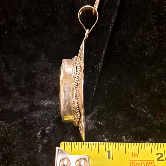 Sterling Silver Green Quartz Necklace Pendant - Picture 3 of 4